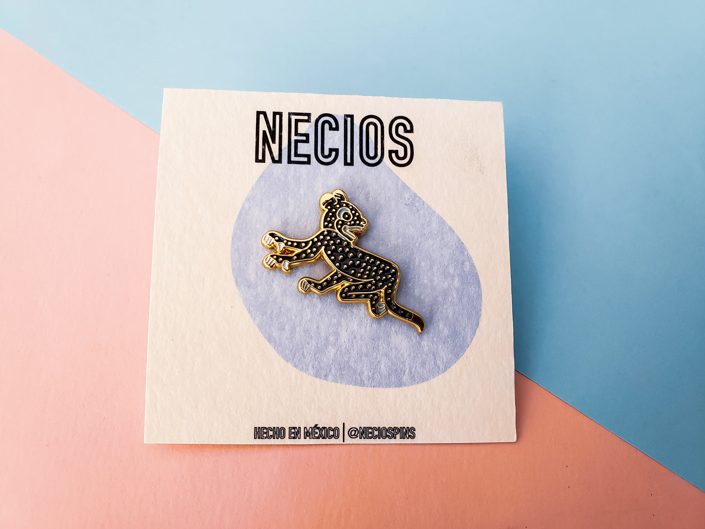 Pin "El Jaguar" Negro